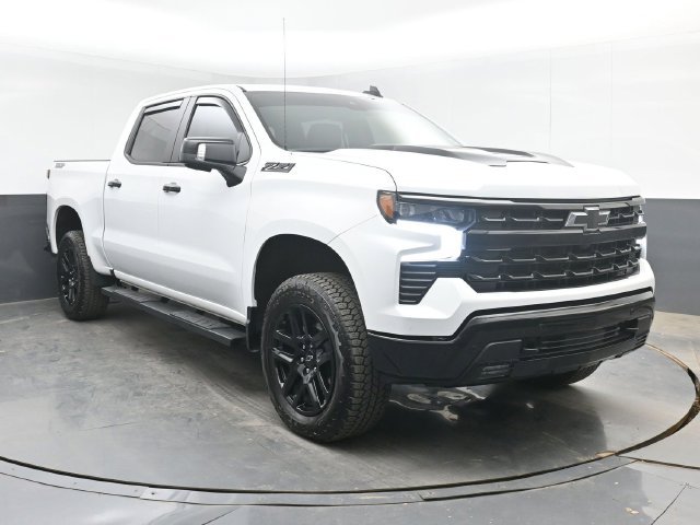 Used 2026 White Chevrolet LT Trail Boss image 1