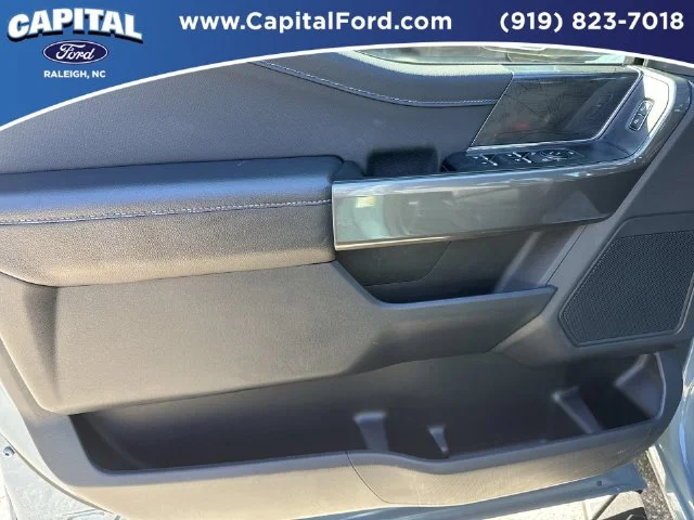 Used 2023 Blue Ford XLT image 20