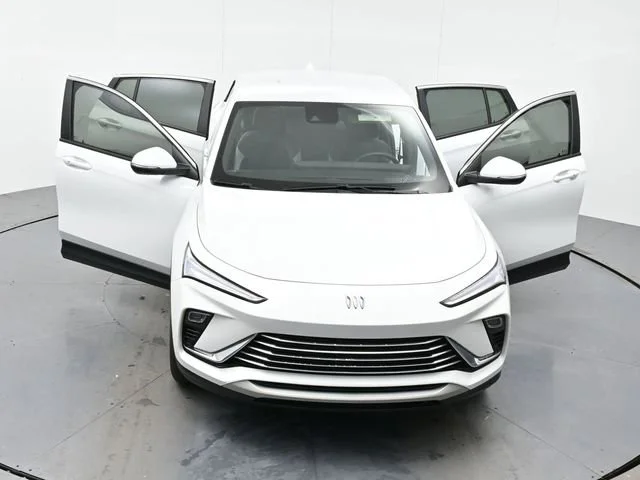 Used 2025 Summit White Buick Preferred image 40