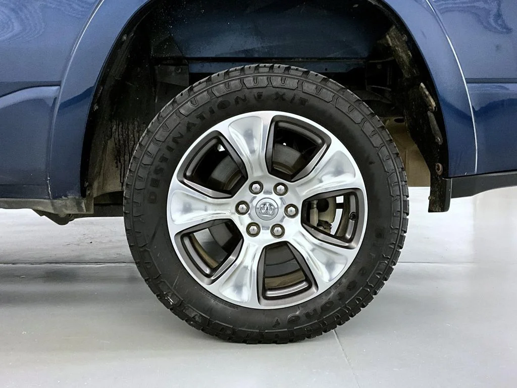 Used 2022 Blue Ram Laramie image 23
