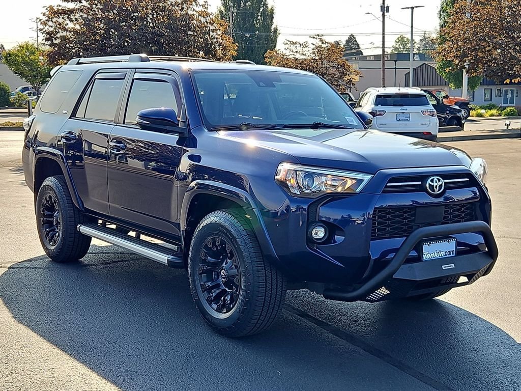 Used 2022 Nautical Blue Metallic Toyota SR5 Premium image 7