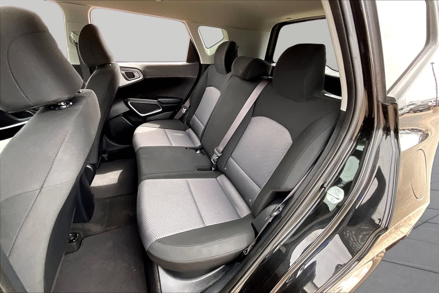 Used 2024 Fusion Black Kia LX image 19