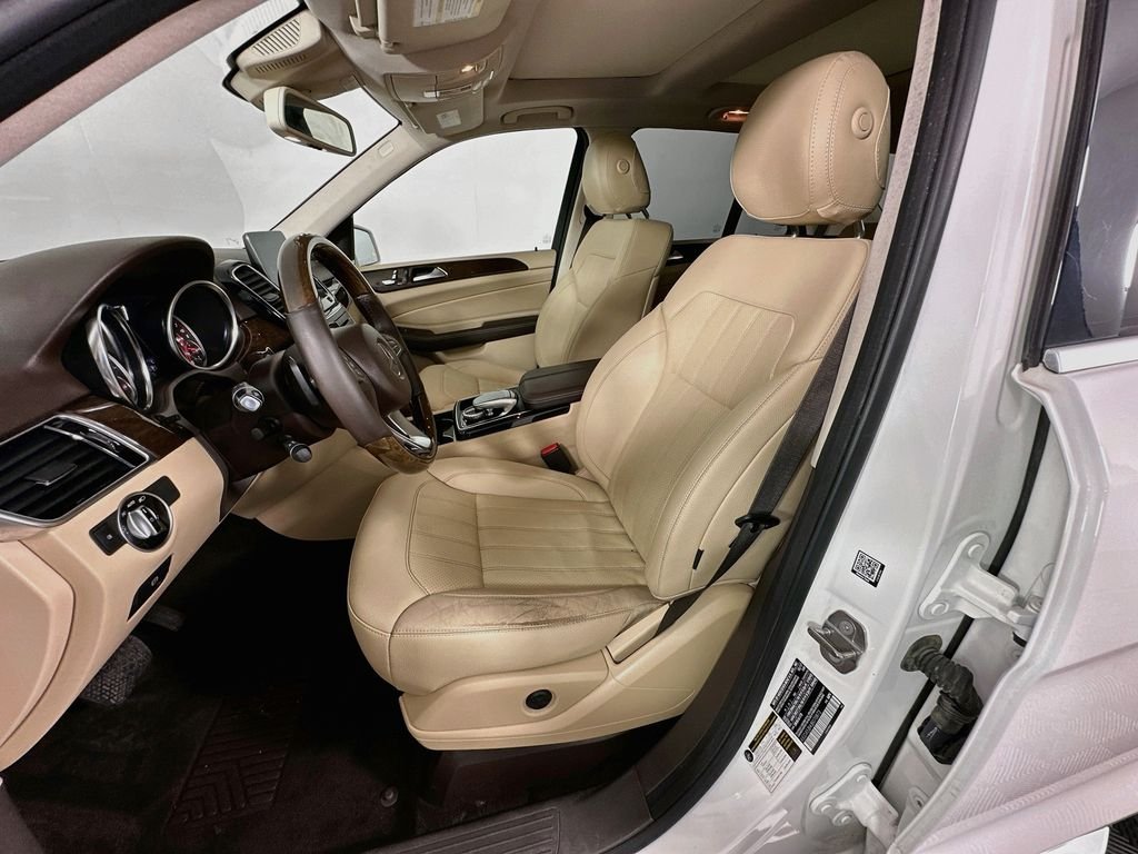 Used 2018 Polar White Mercedes-Benz GLE 350 image 21