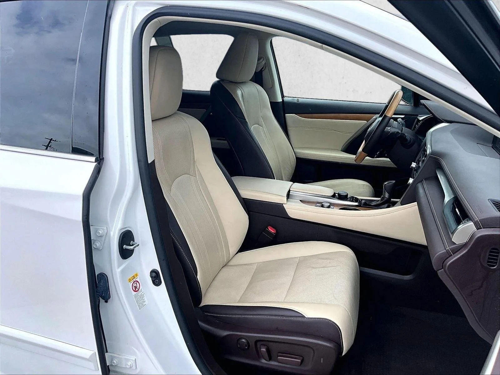 Used 2019 Eminent White Pearl Lexus RX 350 image 9
