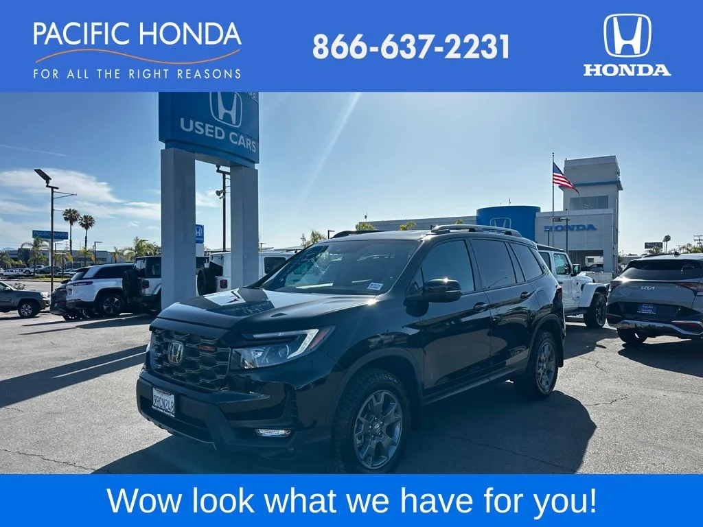 2025 Honda Passport 3.5 TrailSport 4WD Auto's photo