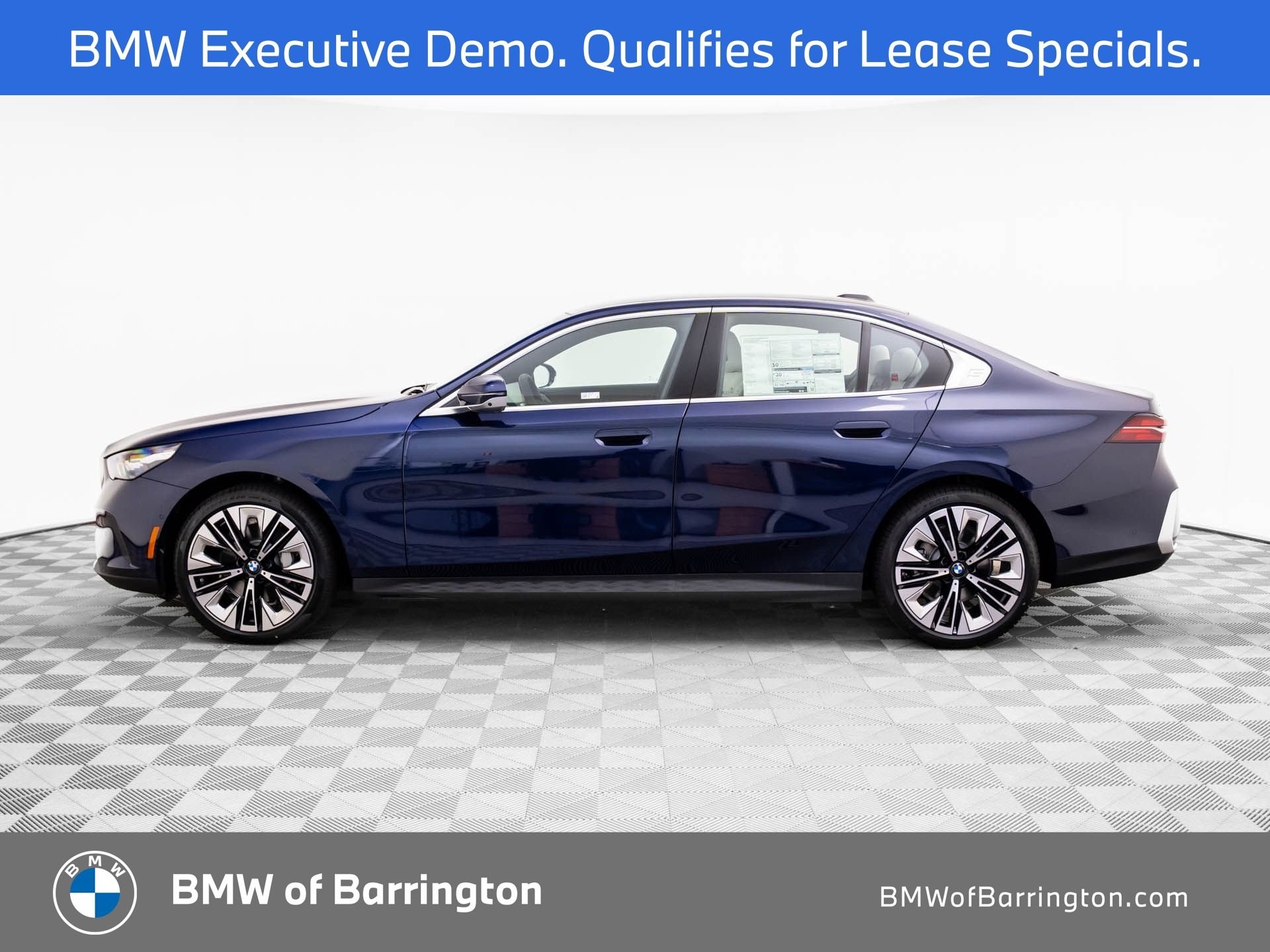 New 2026 Tanzanite Blue II Metallic BMW 530i xDrive image 2