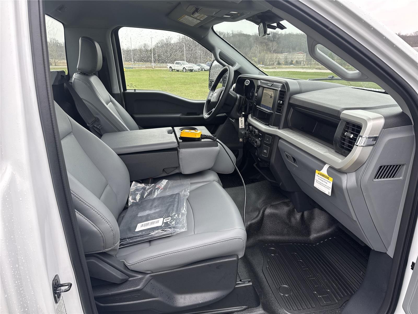 New 2026 Oxford White Ford F-550® XL image 17