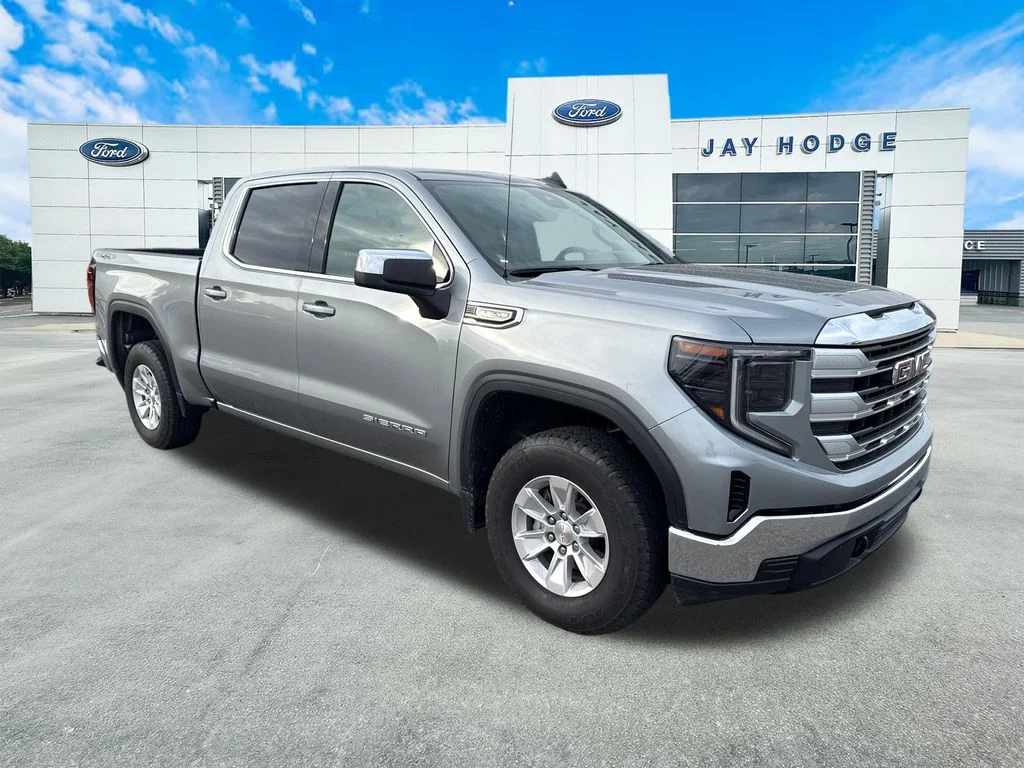 2025 GMC Sierra 4WD Crew Cab Short Box SLE's photo