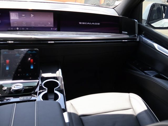 2026 Cadillac Escalade Sport - Photo 16