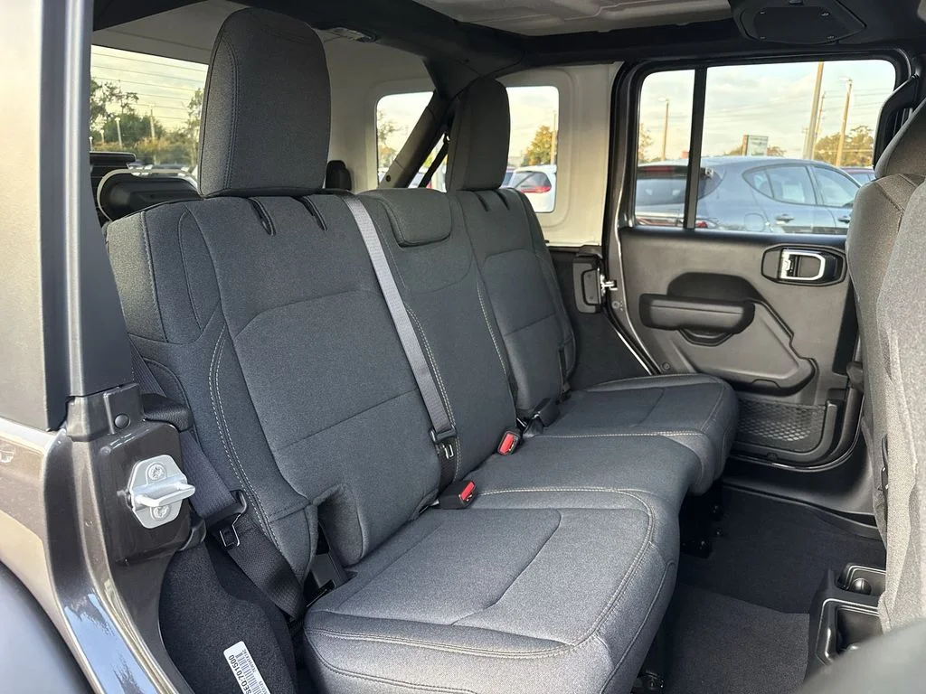 2025 Jeep Wrangler 4-Door Sport S - Photo 25