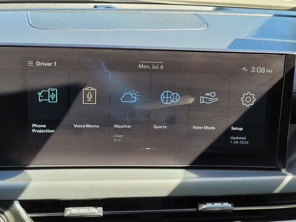 Used 2024 White Hyundai SEL image 18