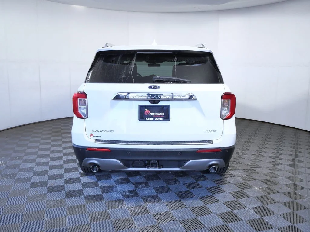Used 2022 White Ford Limited image 7