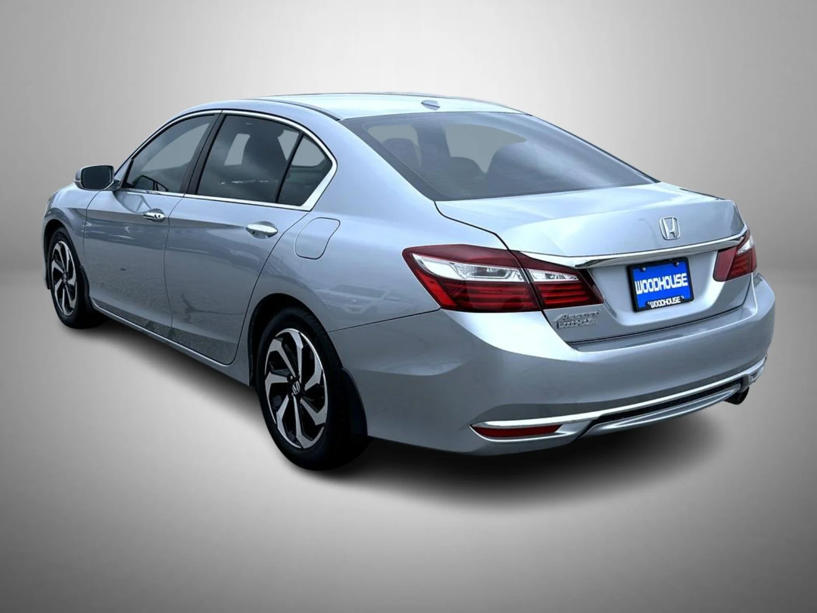 Used 2016 Silver Honda EX-L image 7