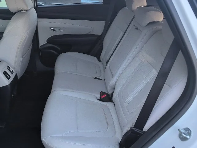 Used 2025 White Hyundai SEL image 17