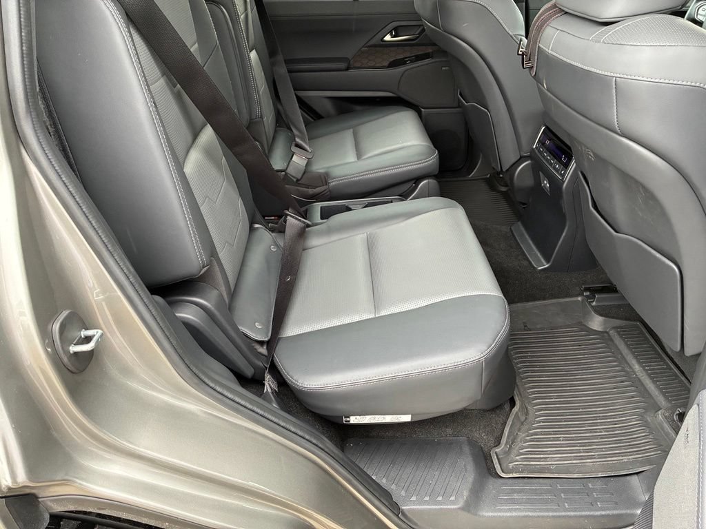 Used 2024 Silver Lexus 550 Luxury image 17