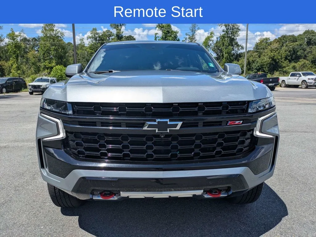 Used 2024 Gray Chevrolet Z71 image 10