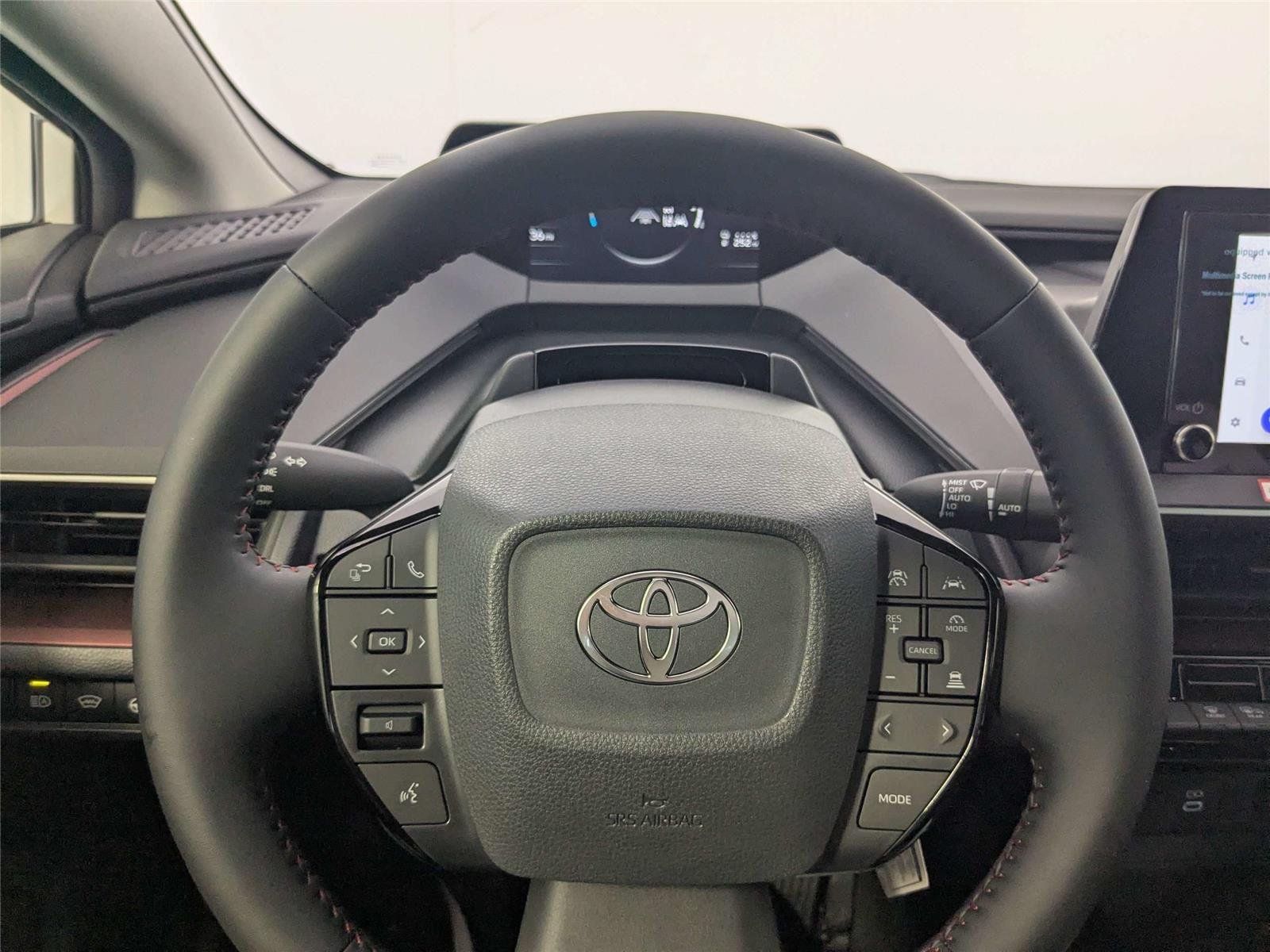 2026 Toyota Prius Plug-in Hybrid SE - Photo 13