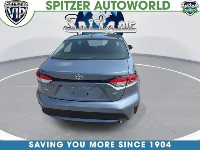 Used 2021  Toyota LE image 8