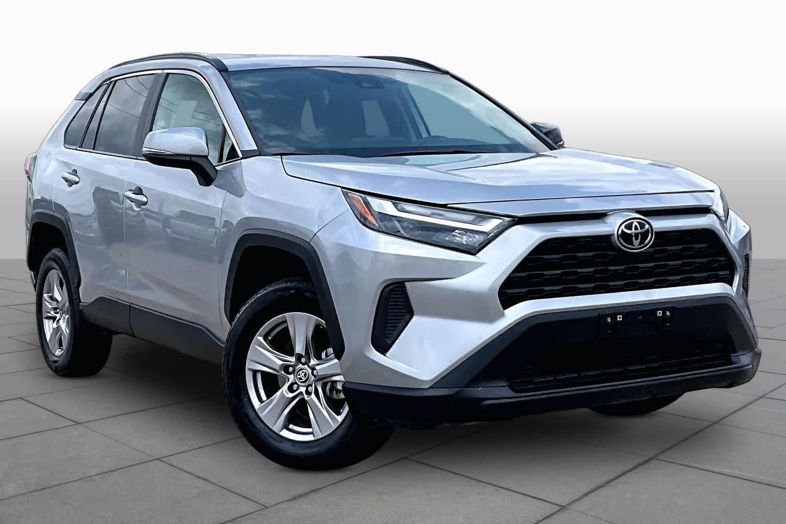 Certified Used 2025 Silver Sky Metallic Toyota XLE image 3