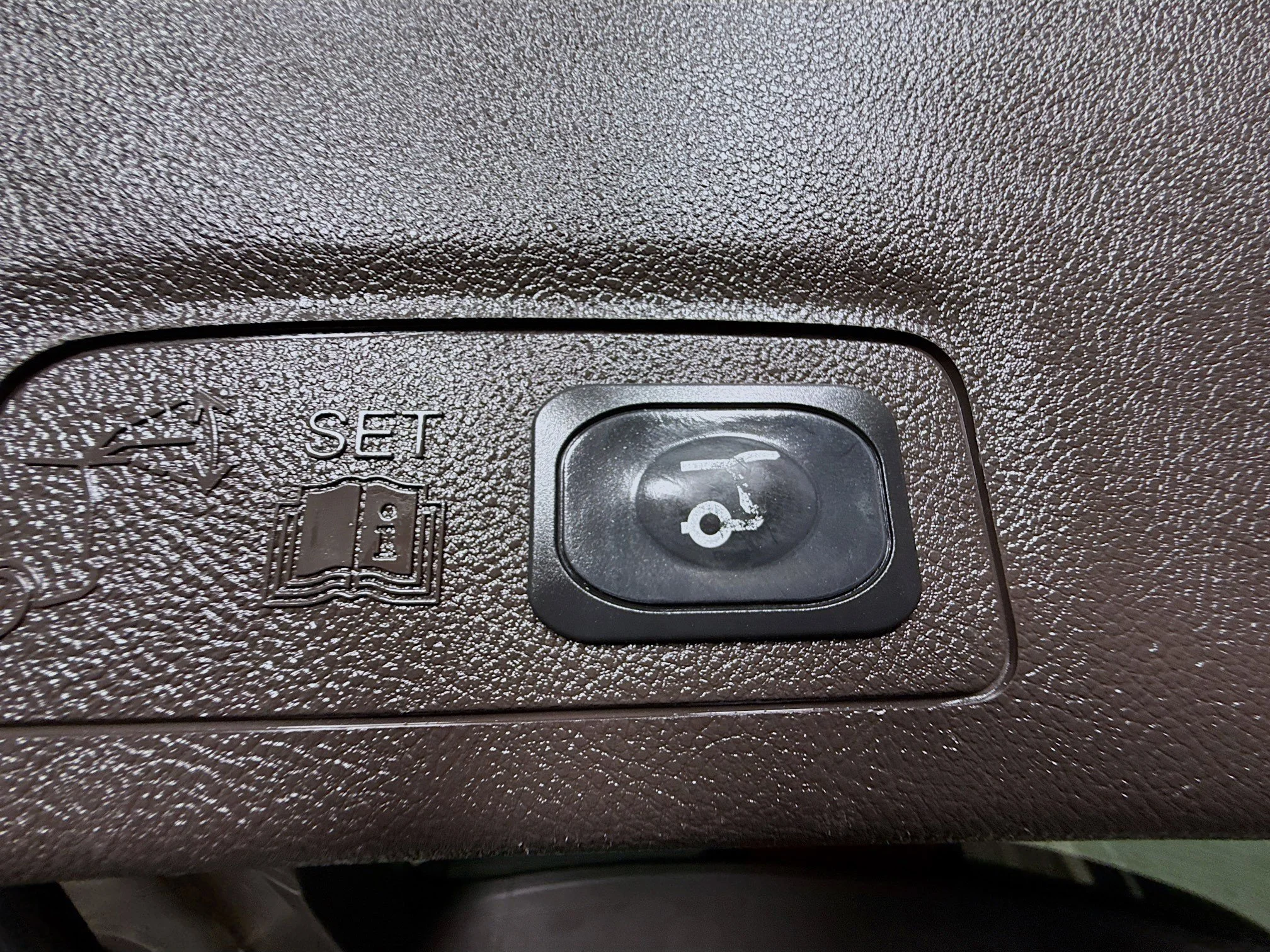 Used 2019 Iced Mocha Metallic Lincoln Standard image 37