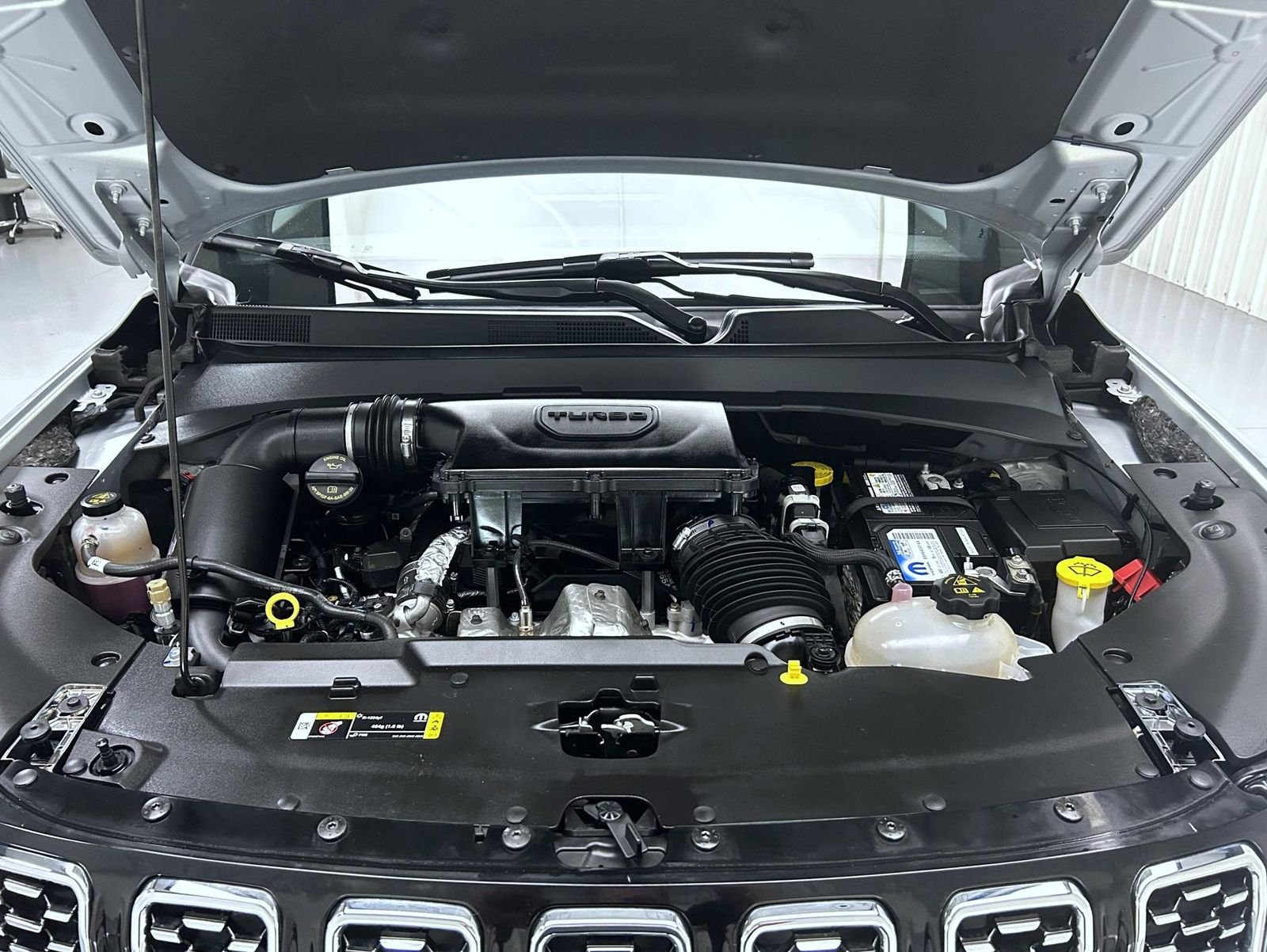 2025 Jeep Compass Limited - Photo 24