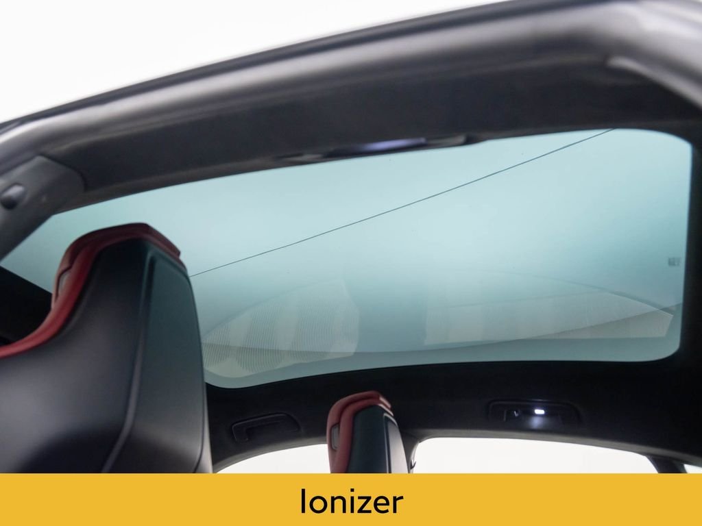 2023 Porsche Taycan GTS - Photo 19