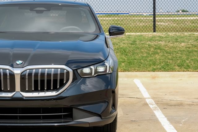 Used 2025 Black BMW 530i image 62
