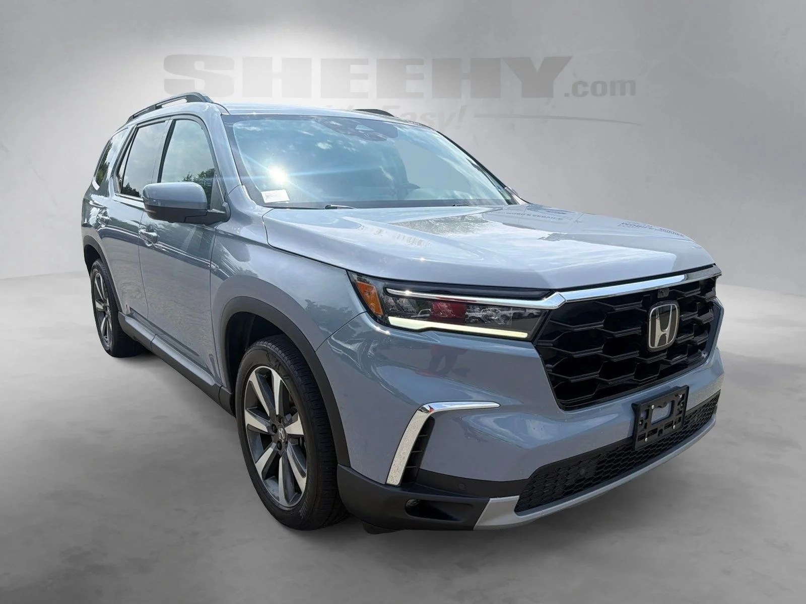 Used 2025 Gray Honda Elite image 2