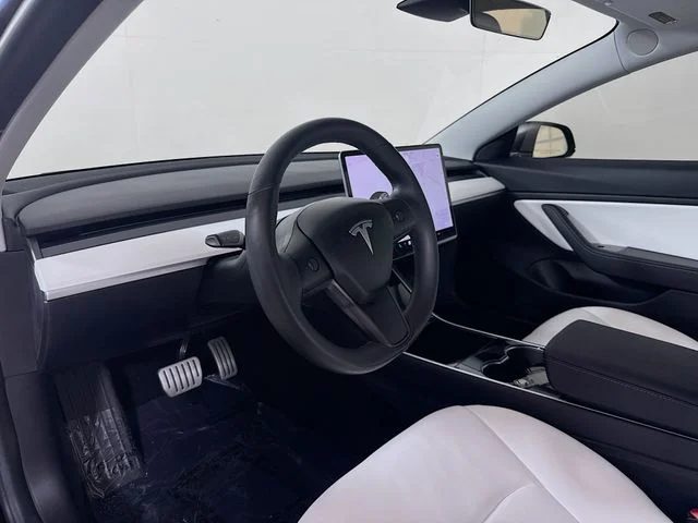 Used 2018 Gray Tesla Performance image 9