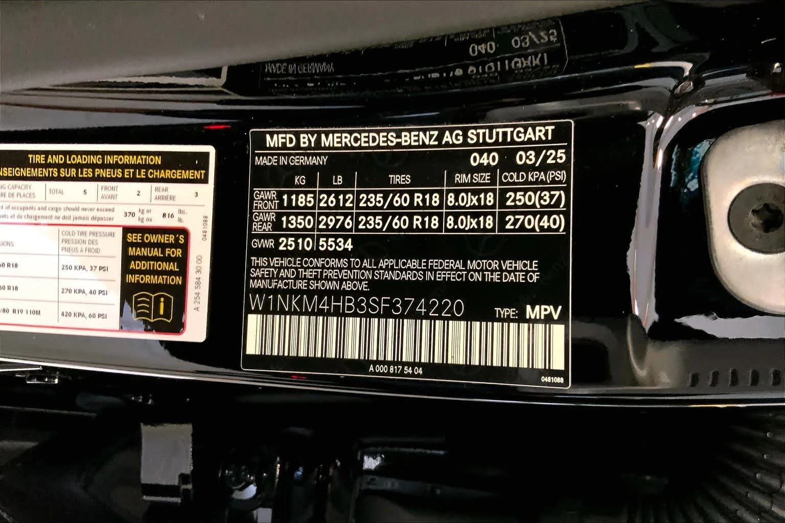 Certified Used 2025 Black Mercedes-Benz GLC 300 image 33