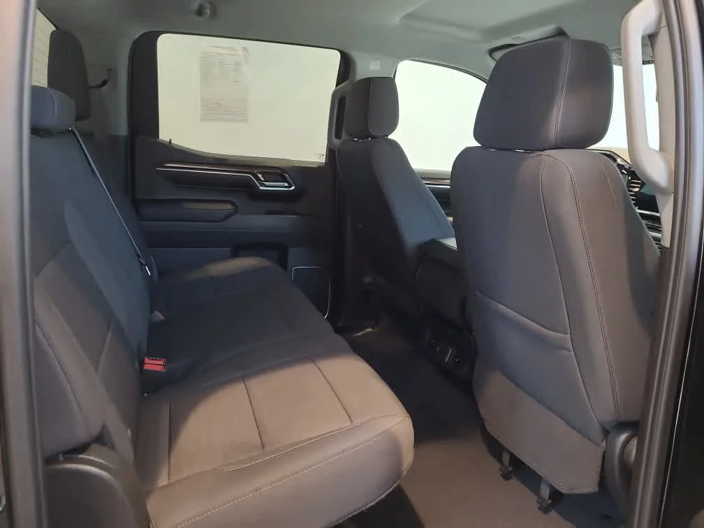 2023 Chevrolet Silverado 1500 RST - Photo 18