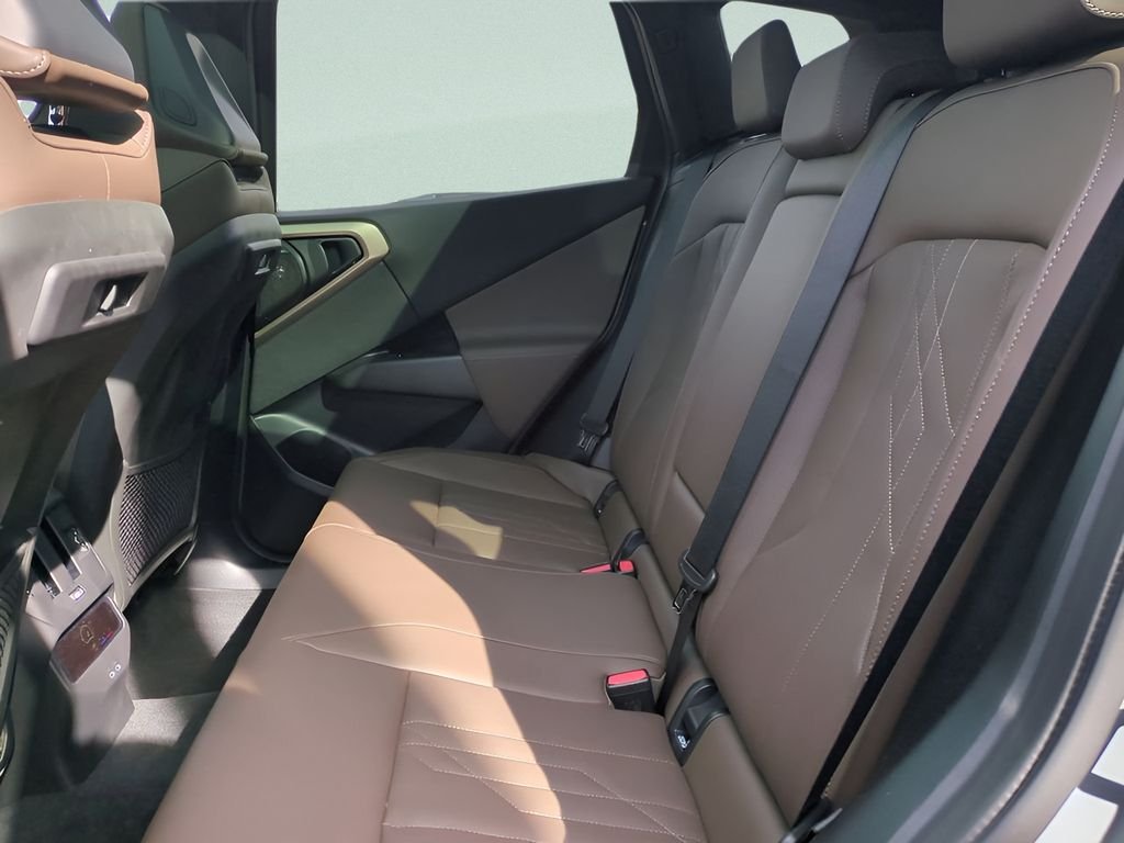 2025 BMW X3 30 - Photo 13