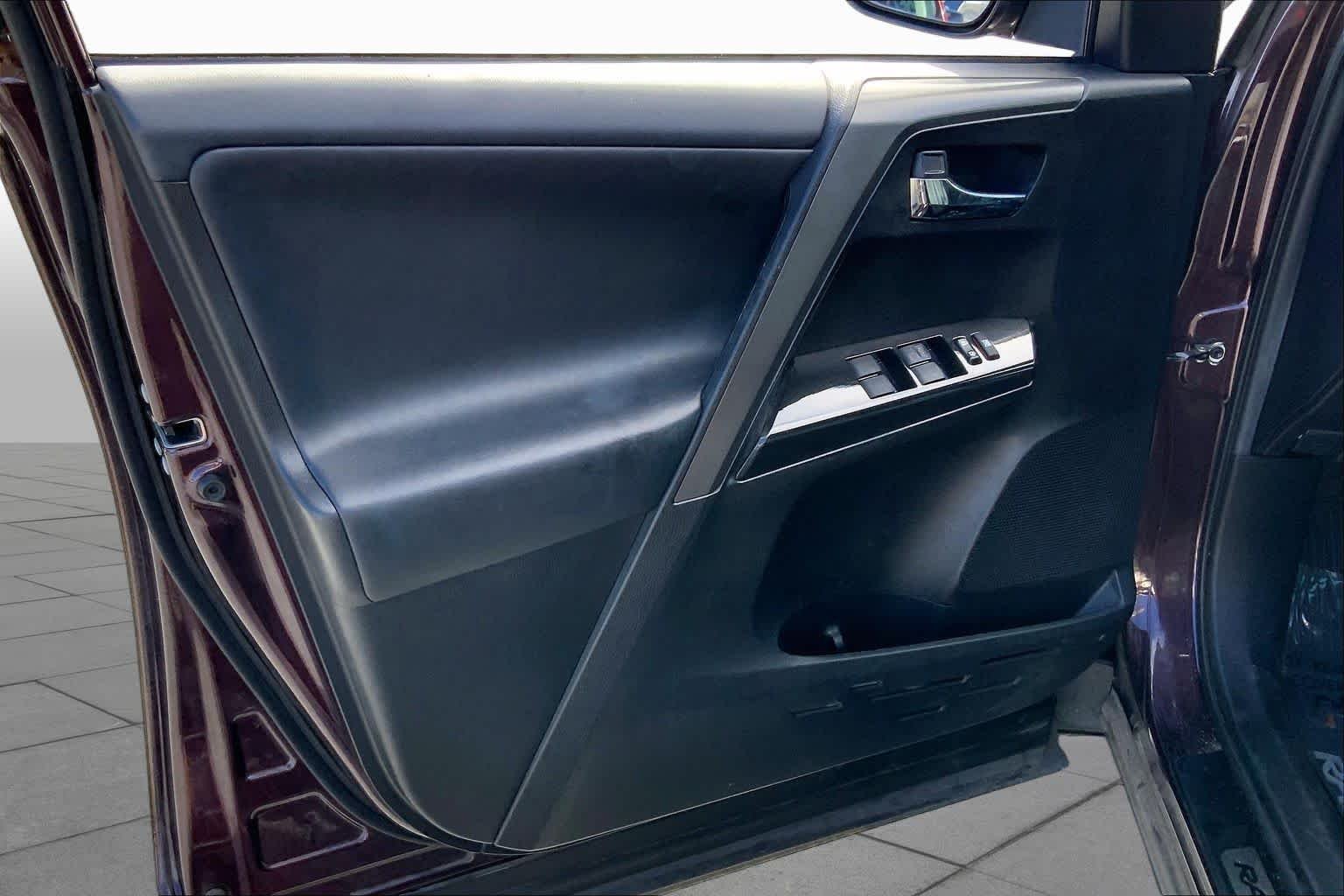Used 2017 Black Currant Metallic Toyota SE image 21