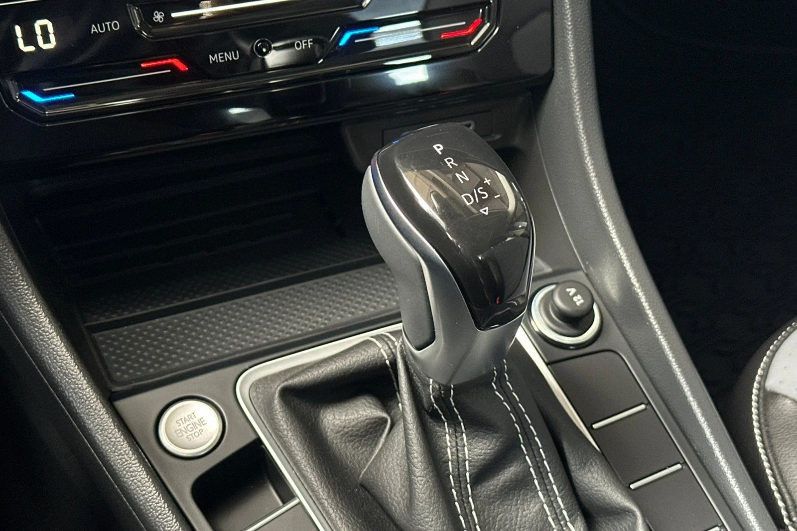 New 2026 Silver Volkswagen 1.5T SE image 18