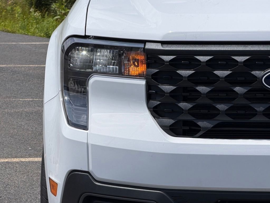 New 2026 Oxford White Ford XLT image 2