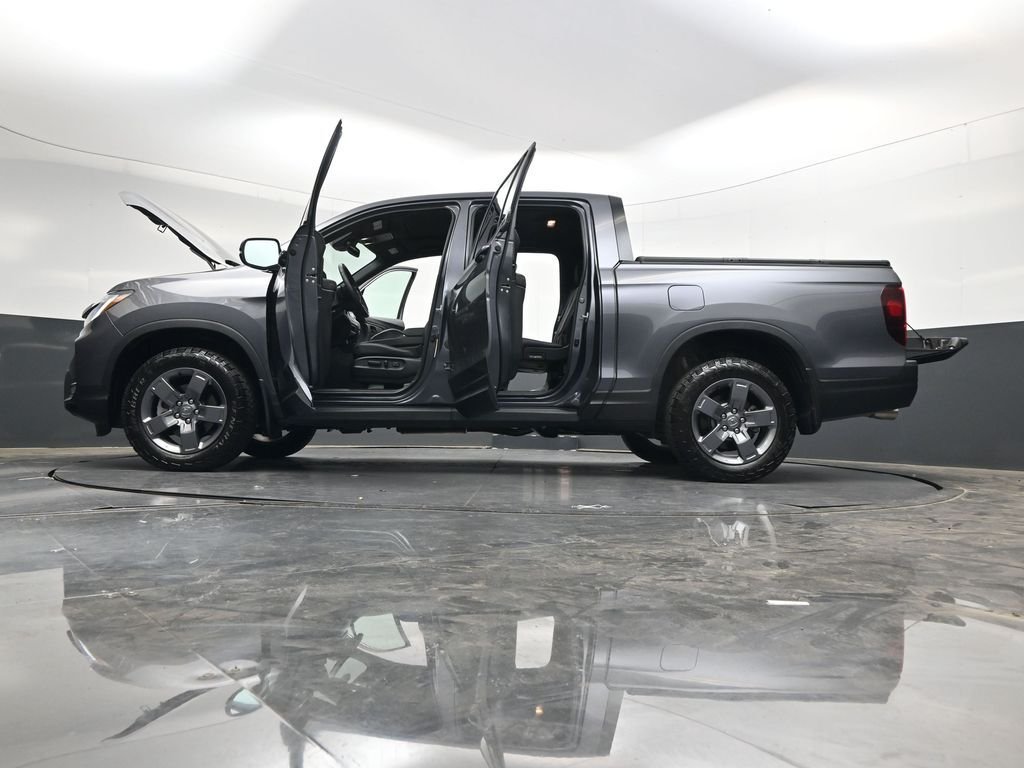 Used 2025 Gray Honda TrailSport image 55