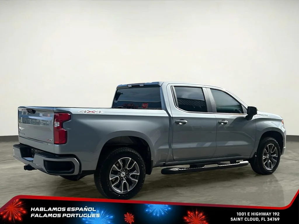 Used 2025 Sterling Gray Metallic Chevrolet RST image 7