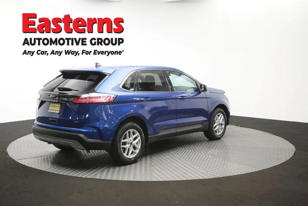 Used 2023 Blue Ford SEL image 43
