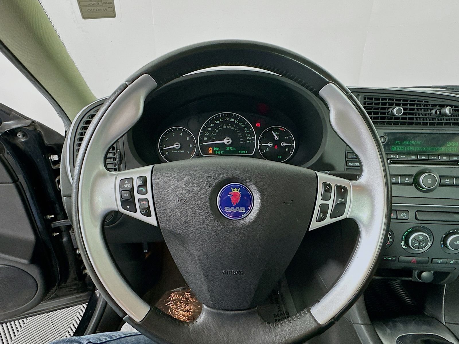 Used 2008 Jet Black Metallic Saab Aero image 12