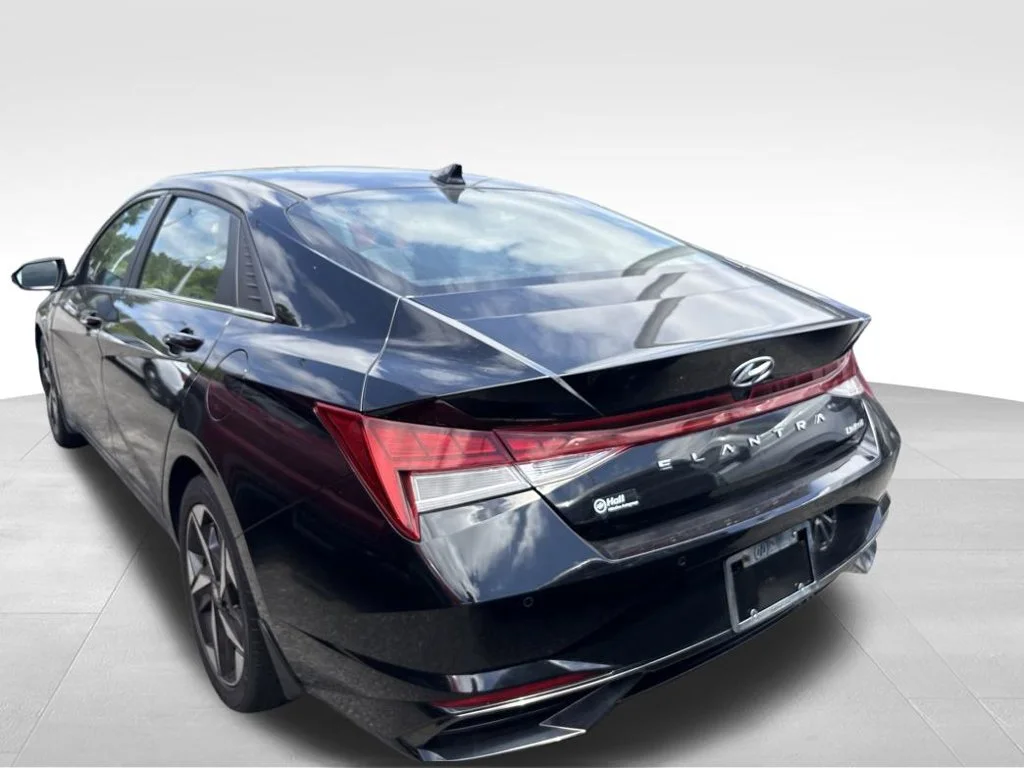 Used 2023 Black Hyundai Limited image 12