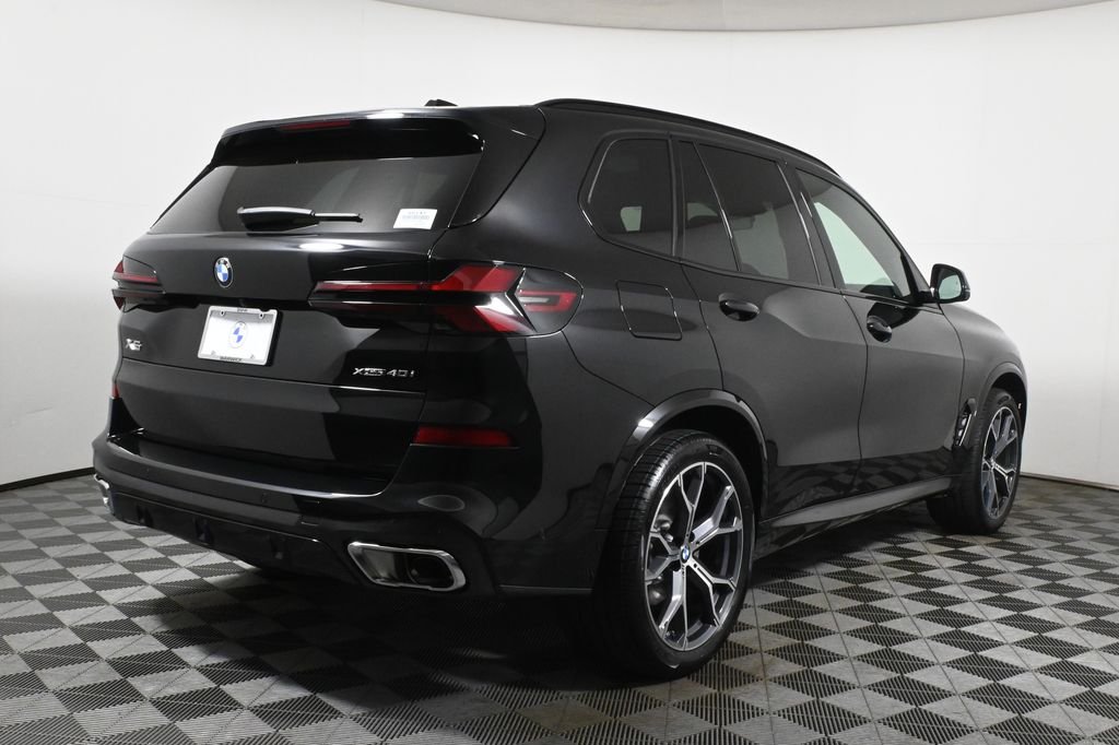 Used 2026 Black BMW xDrive40i image 7