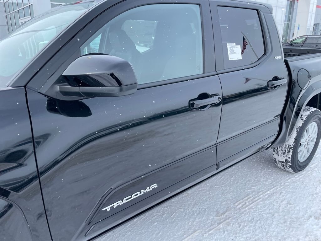 New 2026  Toyota SR5 image 4