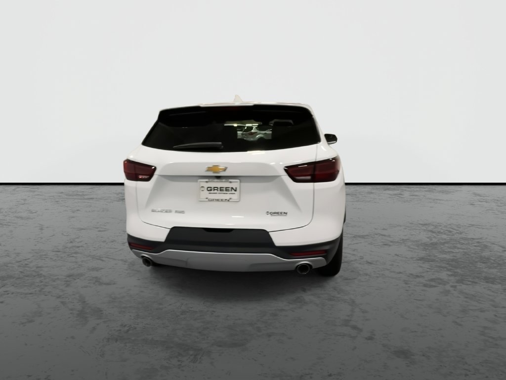 New 2026 Summit White Chevrolet 2LT image 7