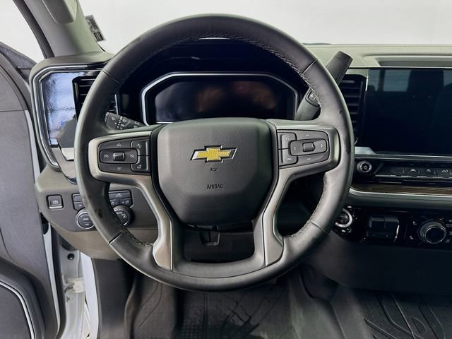 Used 2024 Summit White Chevrolet LT image 12
