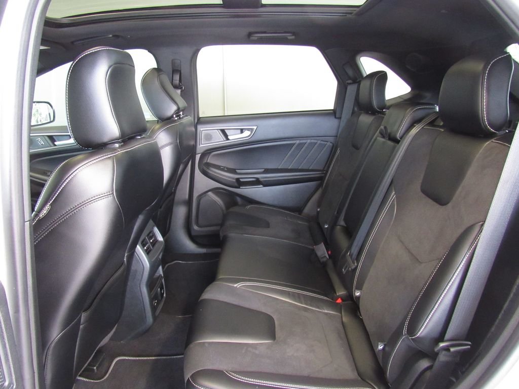 2022 Ford Edge ST - Photo 15
