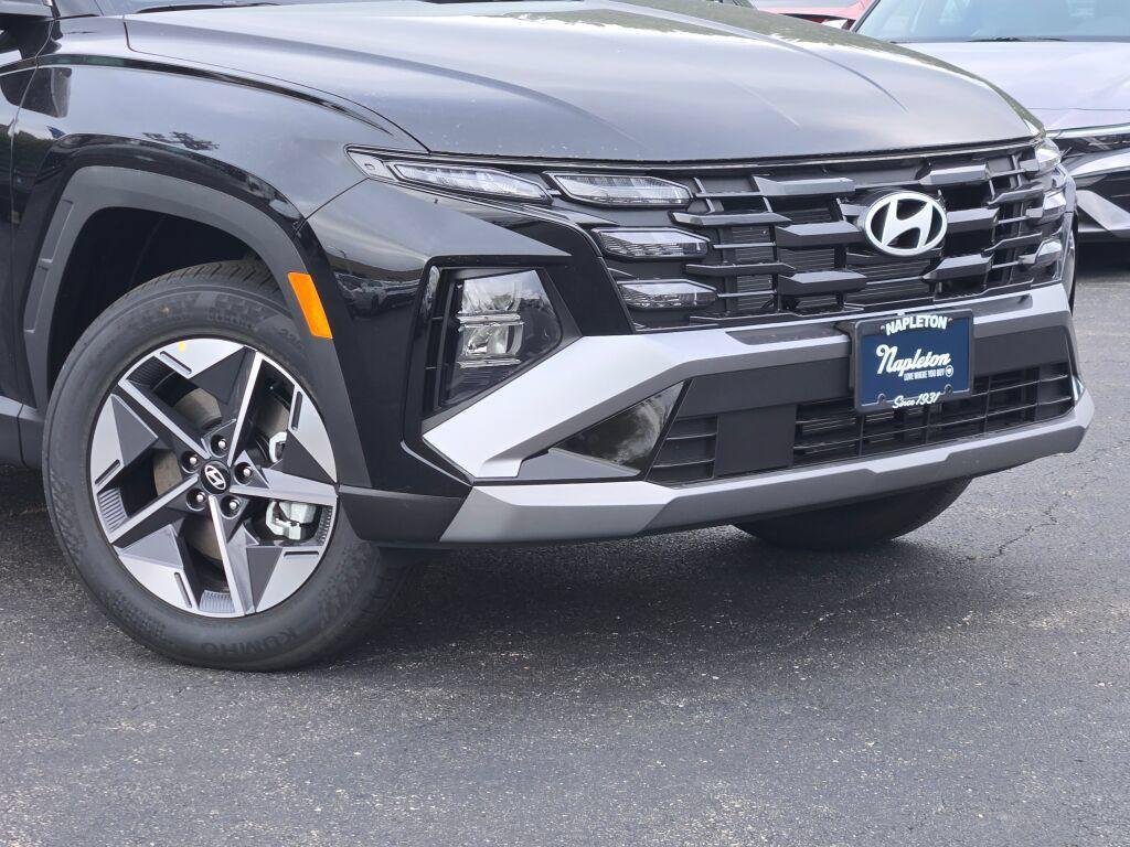 New 2026 Black Hyundai SEL AWD image 2