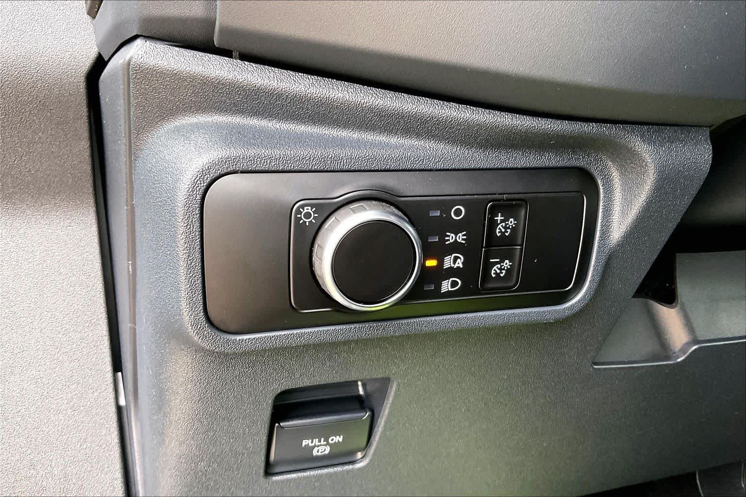 New 2026 Avalanche Ford Base image 18
