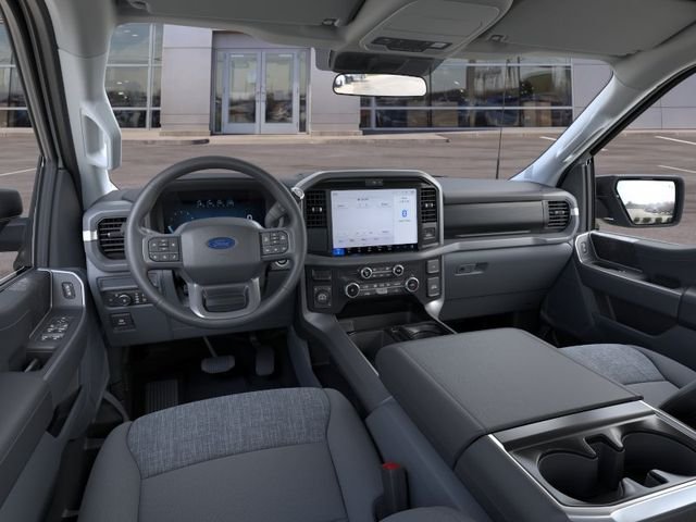 New 2026 Oxford White Ford XLT image 9