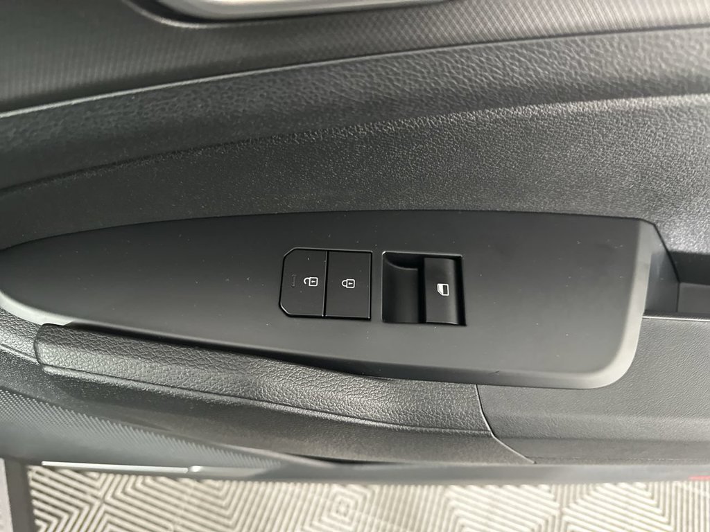 New 2027 Wolf Gray Kia S image 13