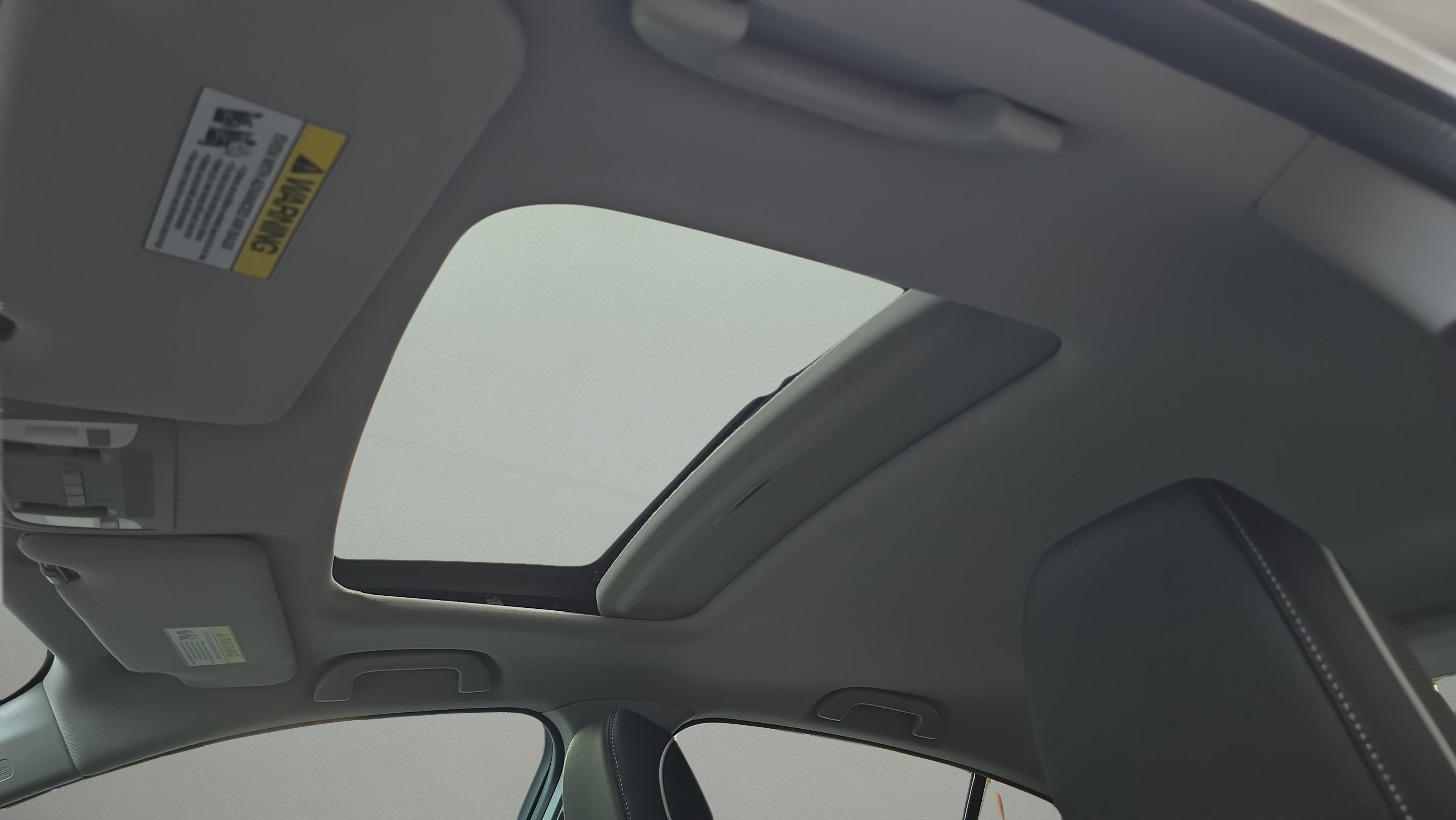 Used 2019 White Acura w/Premium Pkg image 14